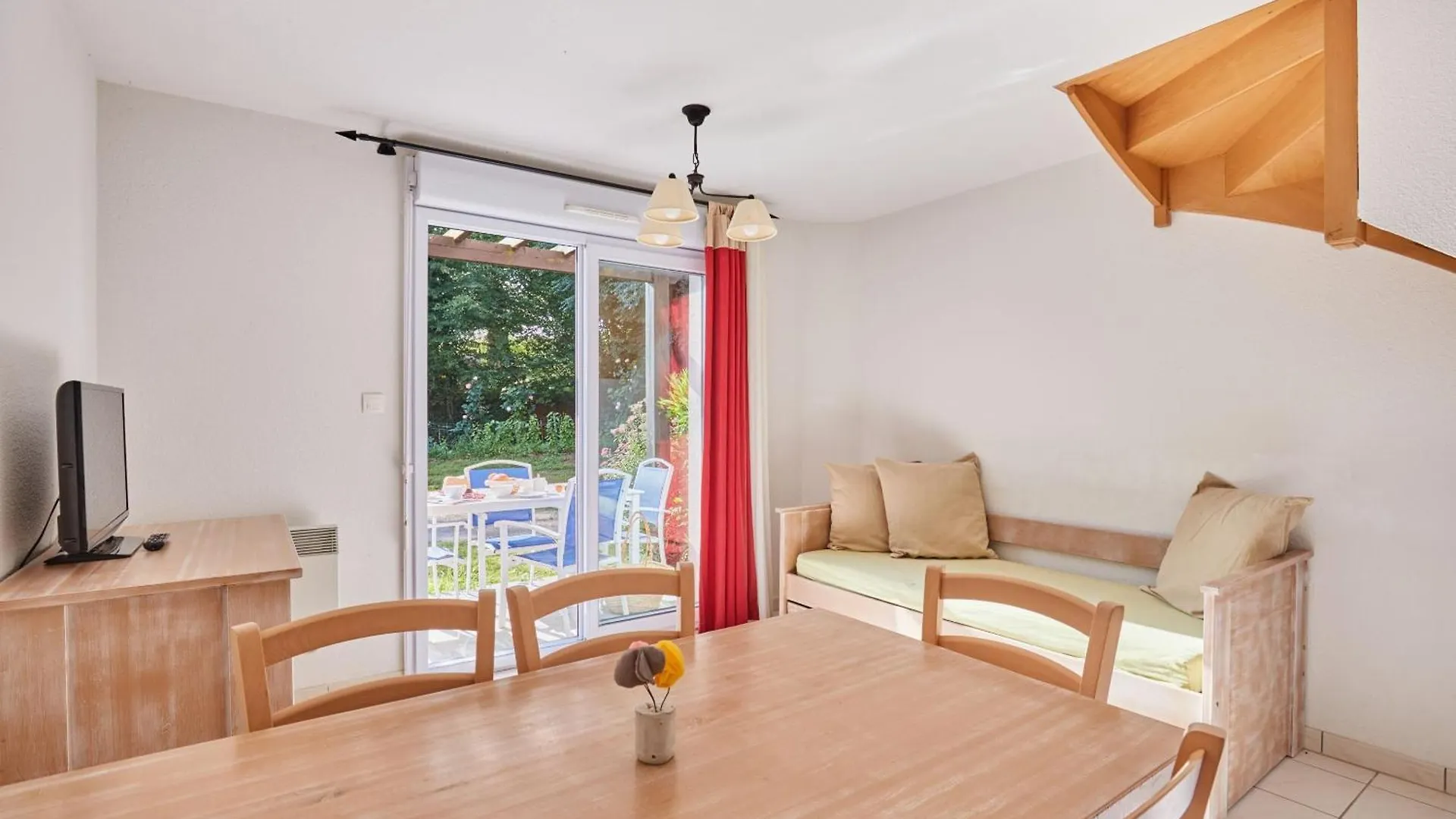 Residence Odalys Le Hameau Du Lac Rignac  Rignac (Aveyron)