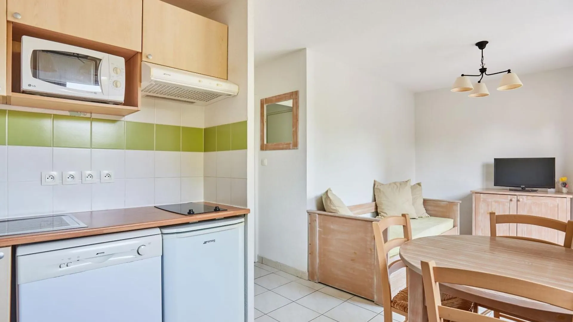 *** 假日公园 Residence Odalys Le Hameau Du Lac Rignac  法国