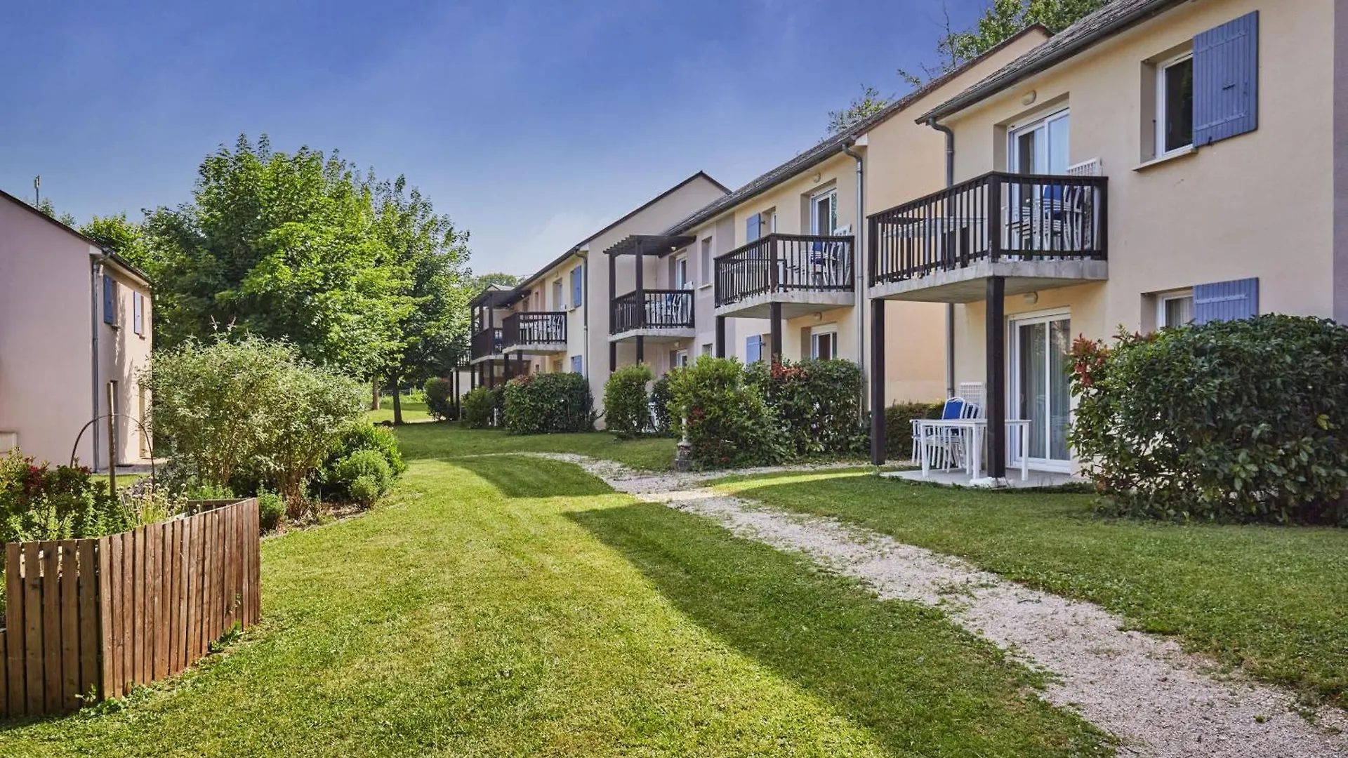 *** 假日公园 Residence Odalys Le Hameau Du Lac Rignac  法国